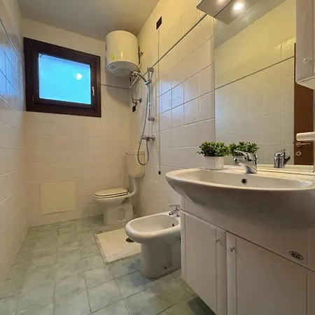 شقة Flat For Seven Guests In With Pool بيبيوني
