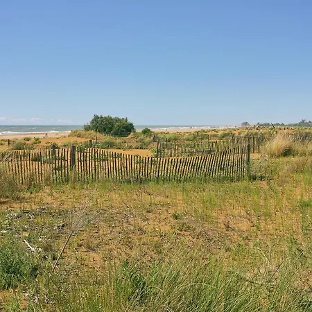 Apartment Flat For Up 7 Guests In With Pool