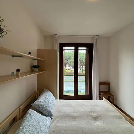 Lägenhet Flat For Seven Guests In With Pool Bibione