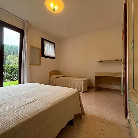 Nestled In A With Pool * Bibione