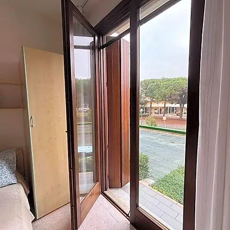 Nestled In A With Pool Lejlighed Bibione