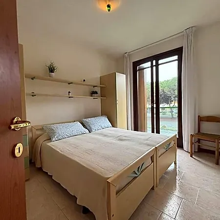 Lejlighed Nestled In A With Pool Bibione