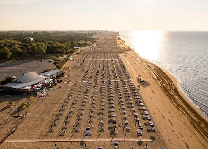 Flat For Seven Guests In With Pool