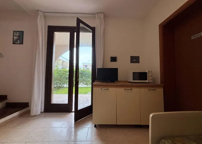 Flat For Seven Guests In With Pool